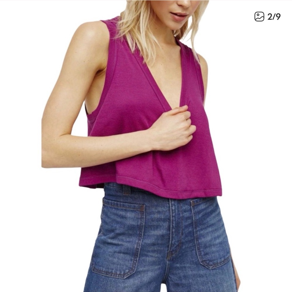 Free People Baring It Cropped magenta Tank Top sz small